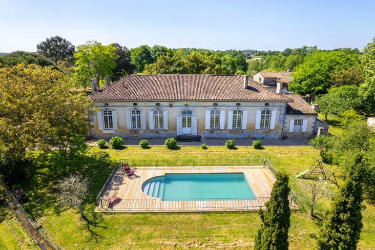 château 12 Pièces en vente sur BORDEAUX (33000)